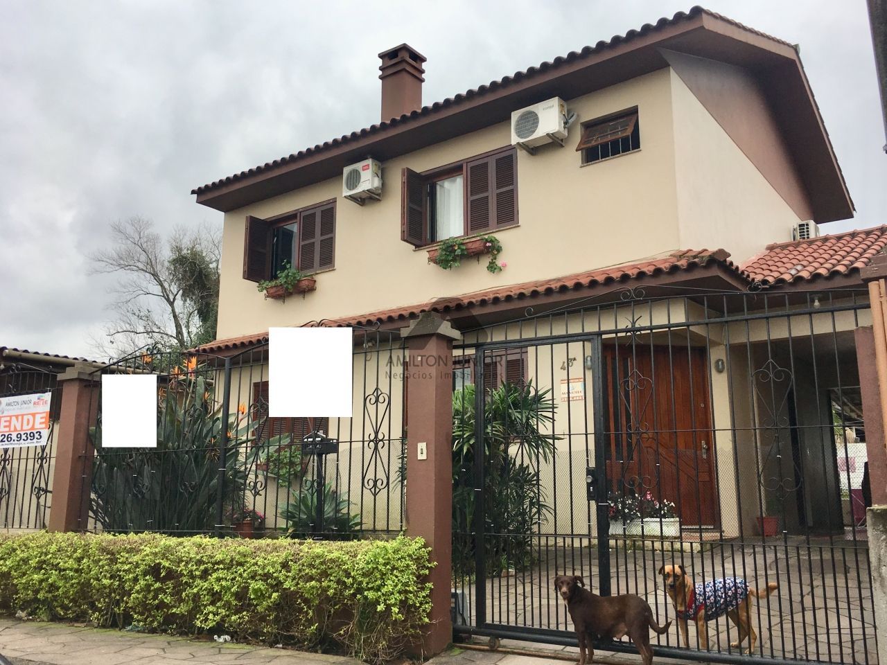 Sobrado à venda com 4 quartos, 141m² - Foto 1