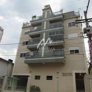 Apartamento com 80m² e 2 dormitórios no bairro Centro em Lajeado para Alugar