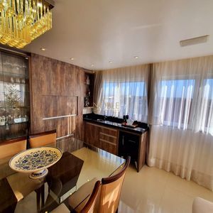 Apartamento com 149m², 3 dormitórios, 1 suíte, 2 vagas no Monte Olimpo em Torres para Comprar