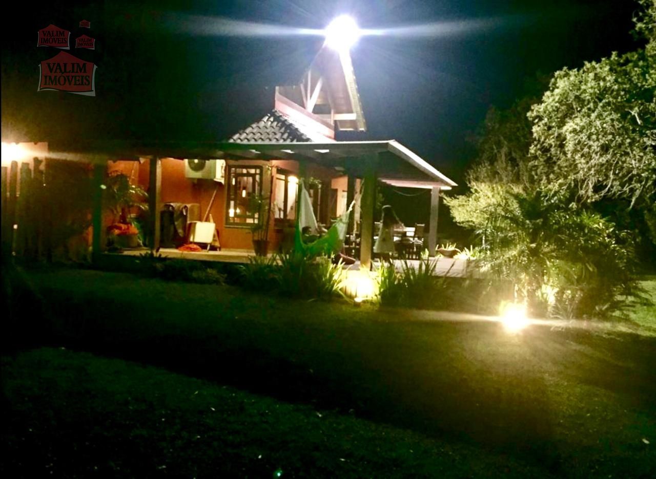 Chácara à venda com 3 quartos, 200m² - Foto 3