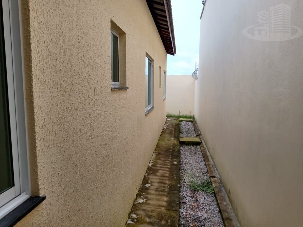 Casa à venda com 3 quartos, 82m² - Foto 12