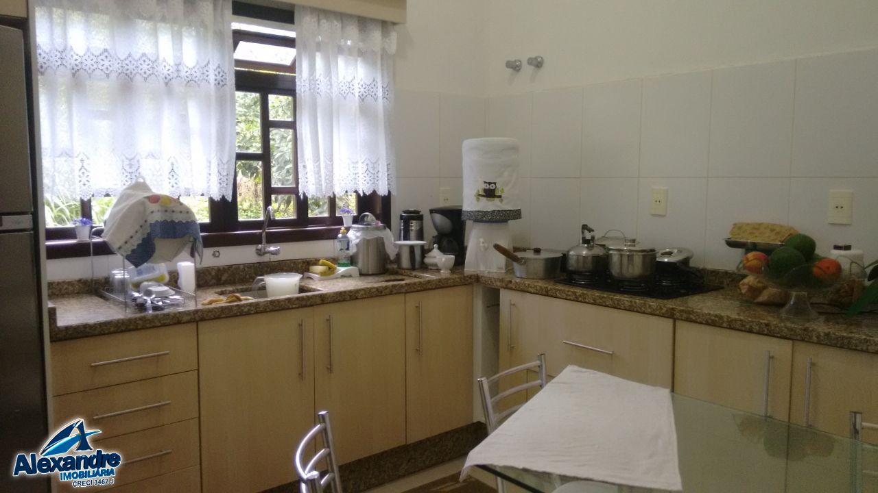 Casa à venda com 3 quartos, 187m² - Foto 4