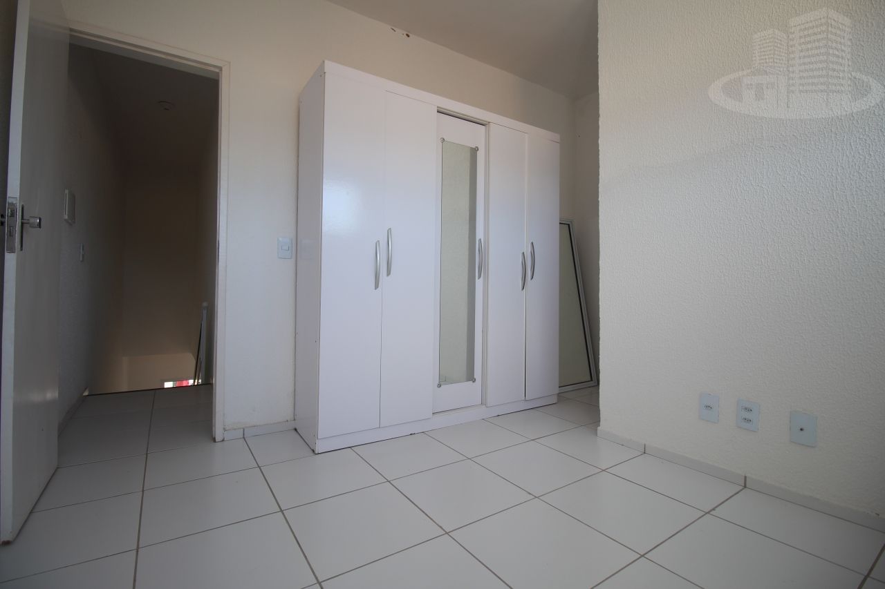 Casa à venda com 2 quartos, 74m² - Foto 14