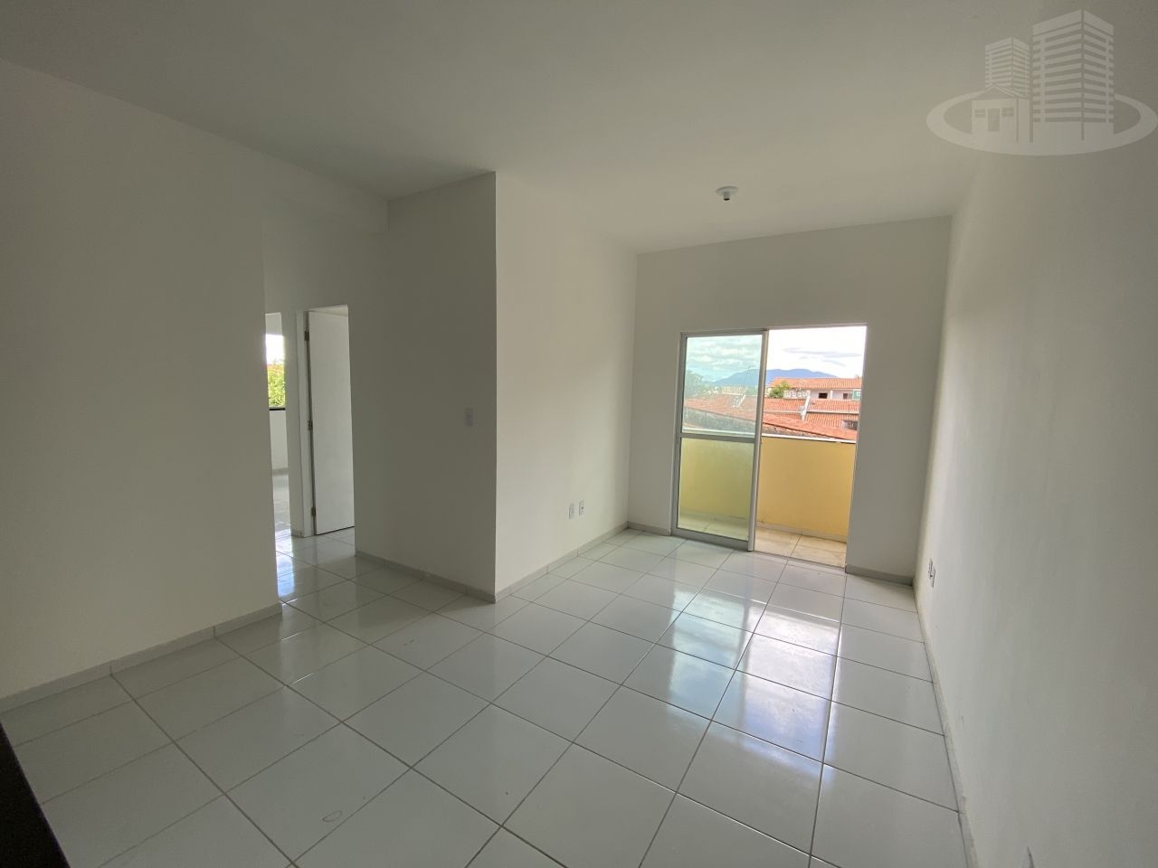 Apartamento à venda com 3 quartos, 68m² - Foto 2