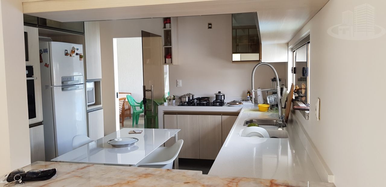 Casa de Condomínio à venda com 4 quartos, 380m² - Foto 7