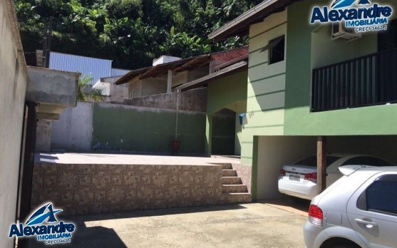 Casa à venda com 3 quartos, 255m² - Foto 7