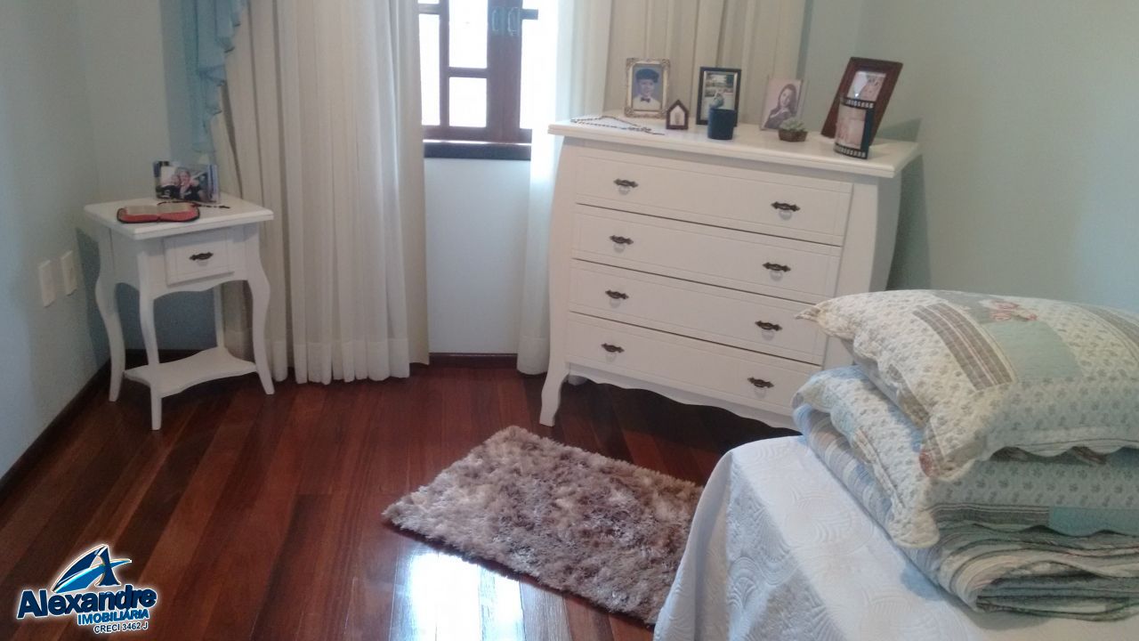Casa à venda com 3 quartos, 187m² - Foto 8