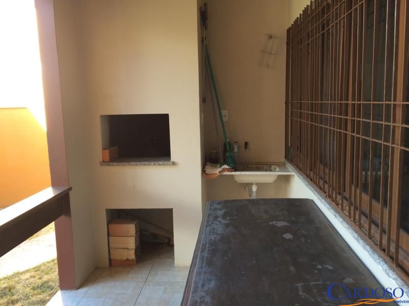 Casa à venda com 3 quartos, 100m² - Foto 18