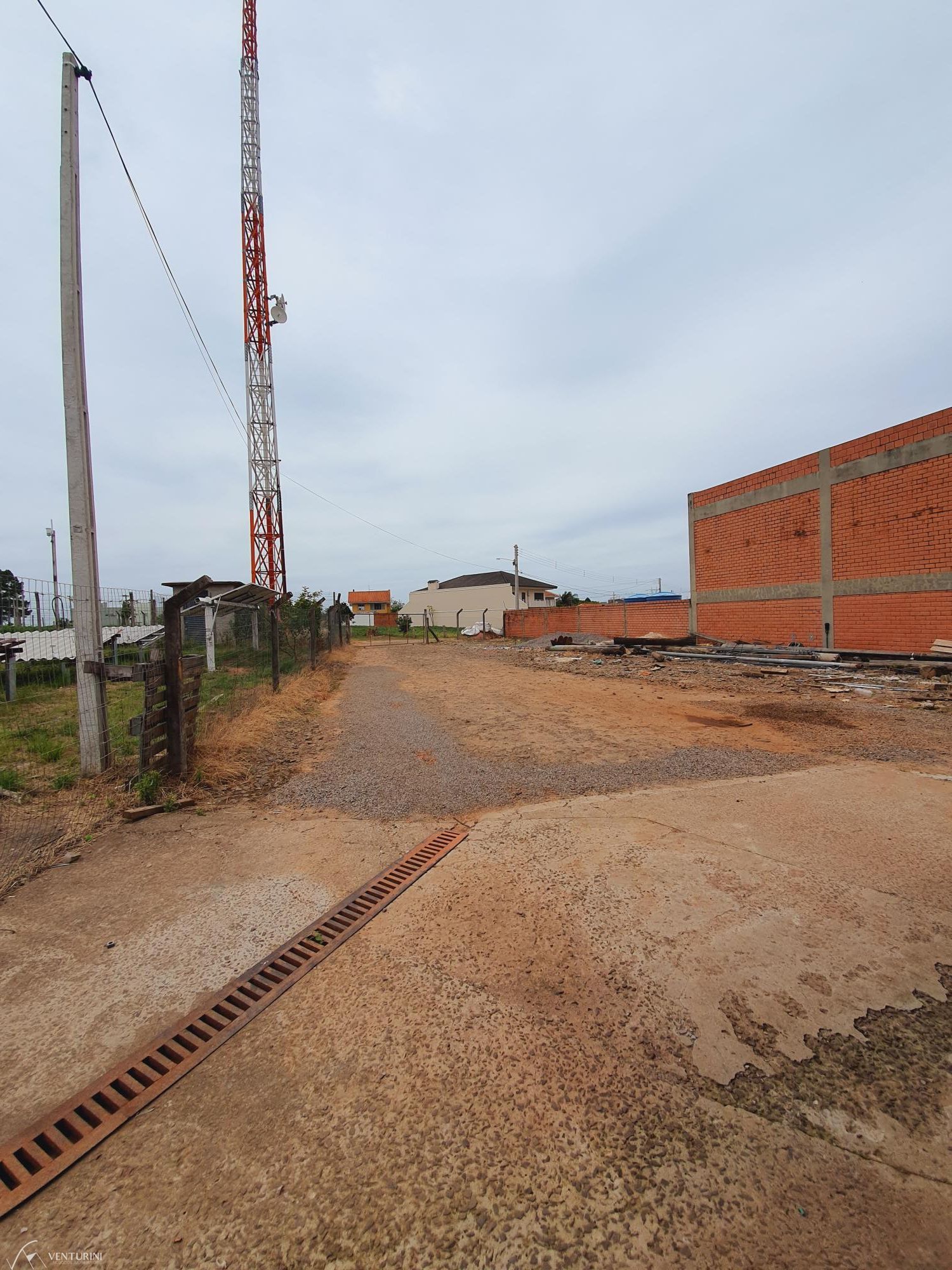 Depósito-Galpão-Armazém para alugar com 3 quartos, 1000m² - Foto 1