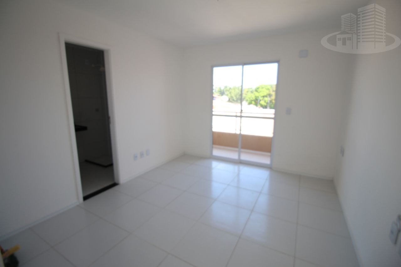 Casa à venda com 2 quartos, 81m² - Foto 9