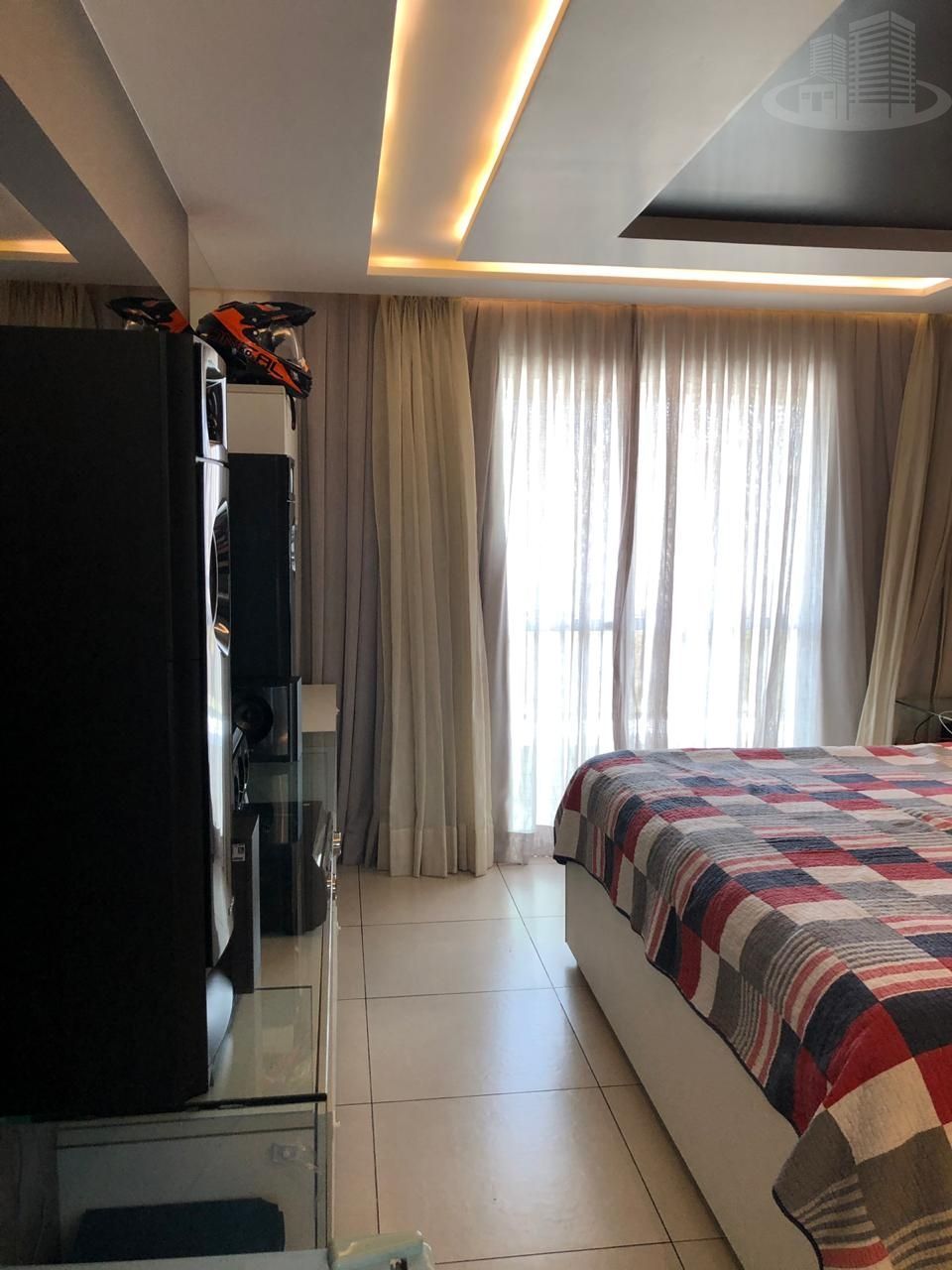 Apartamento à venda com 3 quartos, 196m² - Foto 24