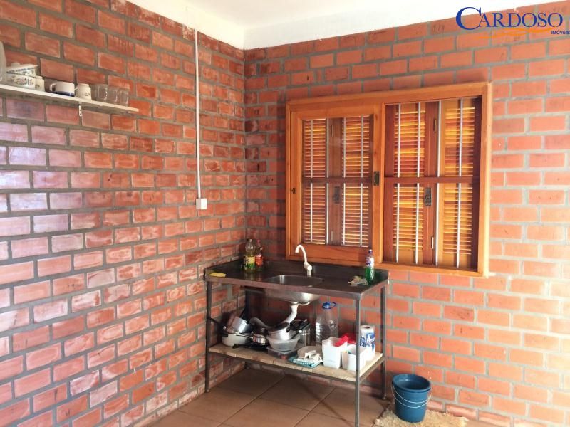 Casa à venda com 2 quartos, 50m² - Foto 8