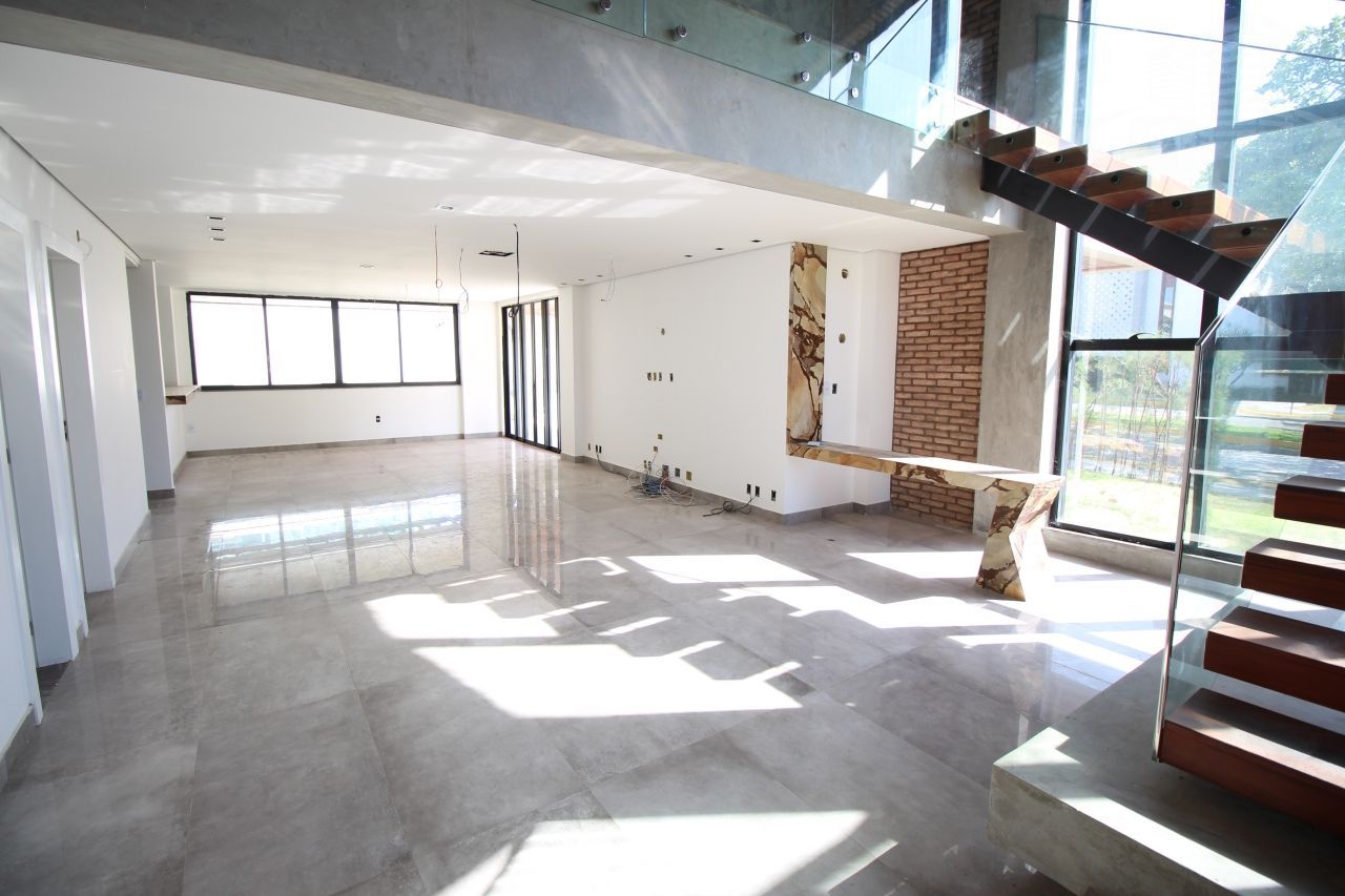 Casa de Condomínio à venda e aluguel com 4 quartos, 420m² - Foto 3