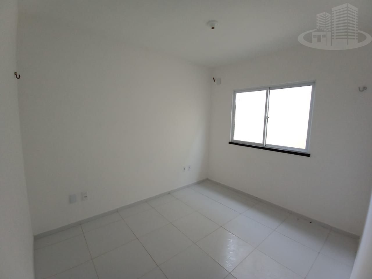 Casa à venda com 3 quartos, 82m² - Foto 5