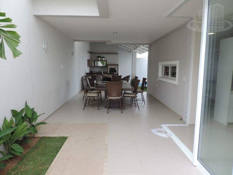 Casa de Condomínio à venda com 4 quartos, 205m² - Foto 28