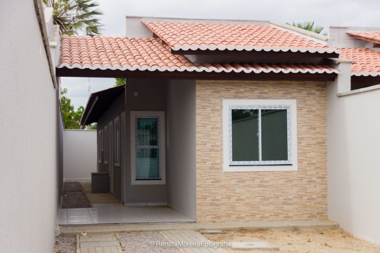 Casa à venda com 3 quartos, 150m² - Foto 1