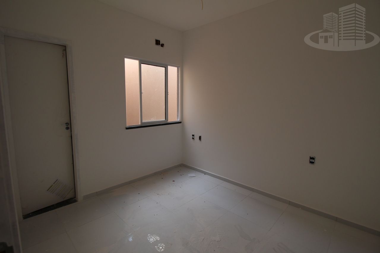 Casa à venda com 3 quartos, 84m² - Foto 6