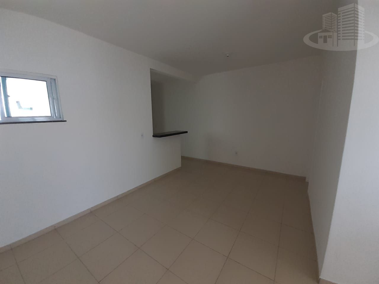 Casa à venda com 3 quartos, 80m² - Foto 2