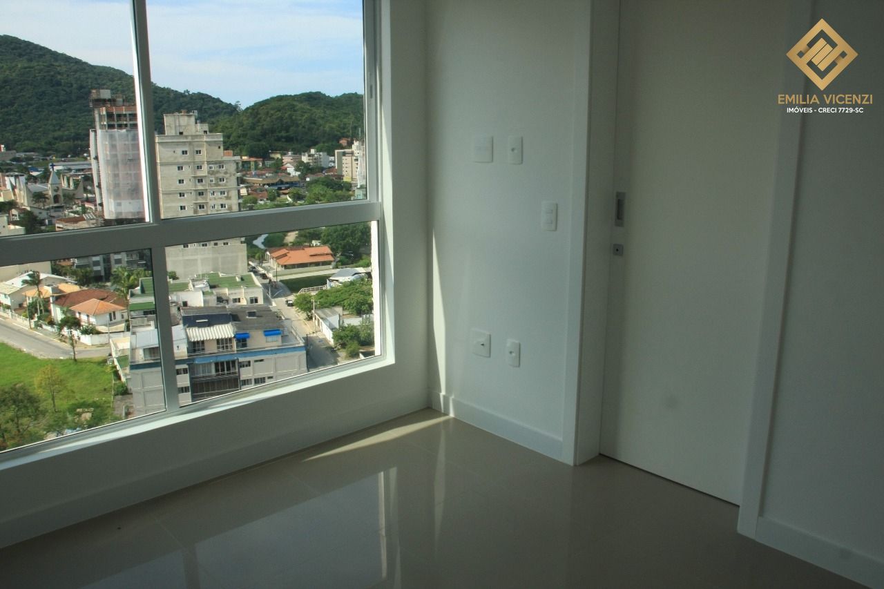 Apartamento à venda com 6 quartos, 368m² - Foto 13