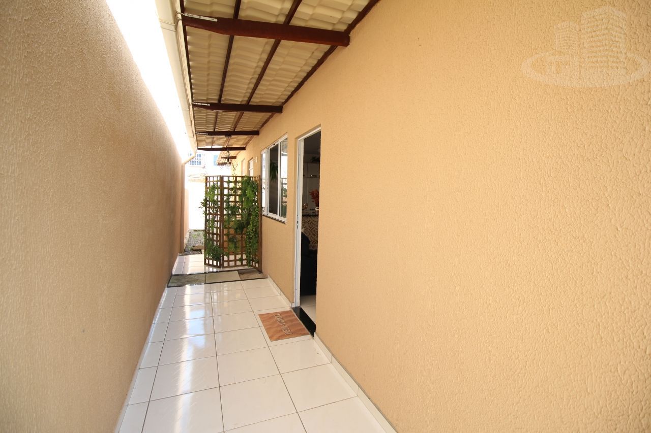 Casa à venda com 2 quartos, 55m² - Foto 16