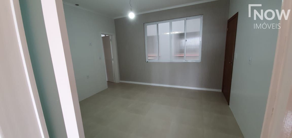 Apartamento à venda com 3 quartos, 143m² - Foto 9