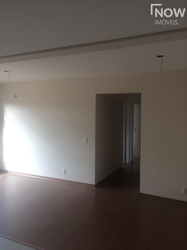 Apartamento à venda com 3 quartos, 83m² - Foto 3