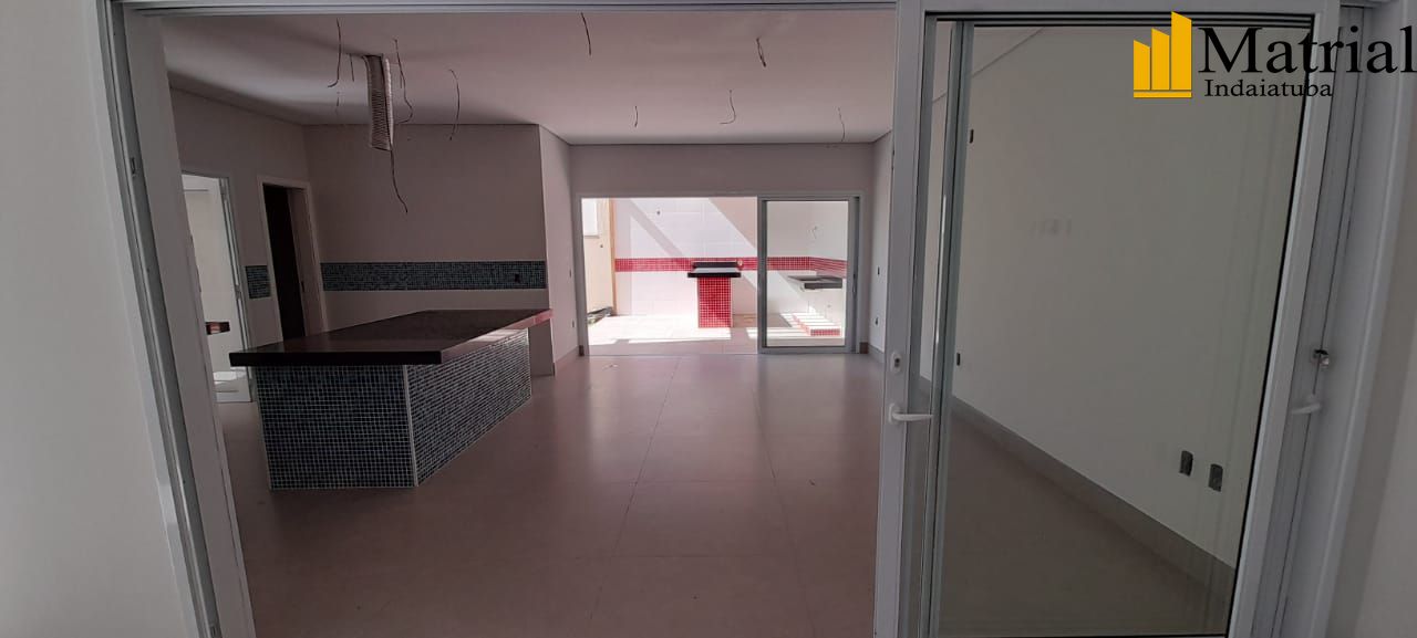 Casa à venda com 3 quartos, 300m² - Foto 4