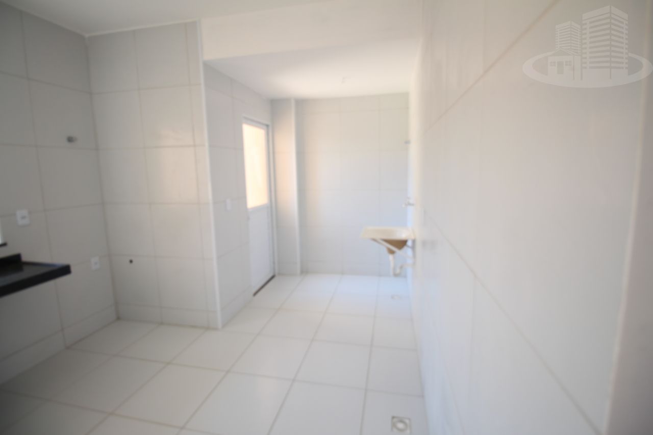 Casa à venda com 2 quartos, 81m² - Foto 6