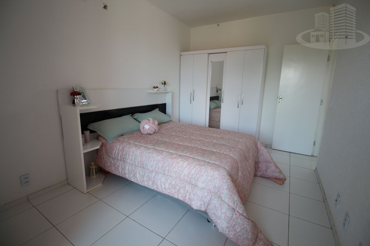 Casa à venda com 2 quartos, 74m² - Foto 10