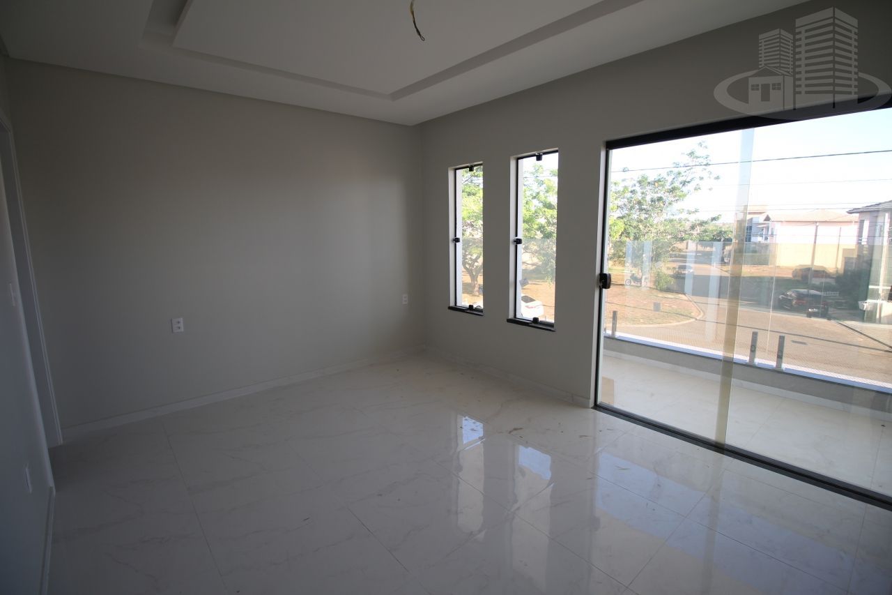 Casa de Condomínio à venda com 4 quartos, 210m² - Foto 8
