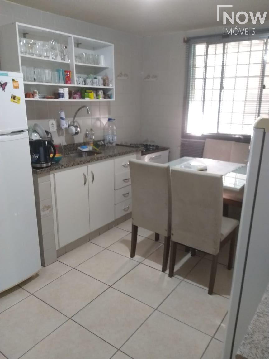 Casa à venda com 2 quartos, 110m² - Foto 4