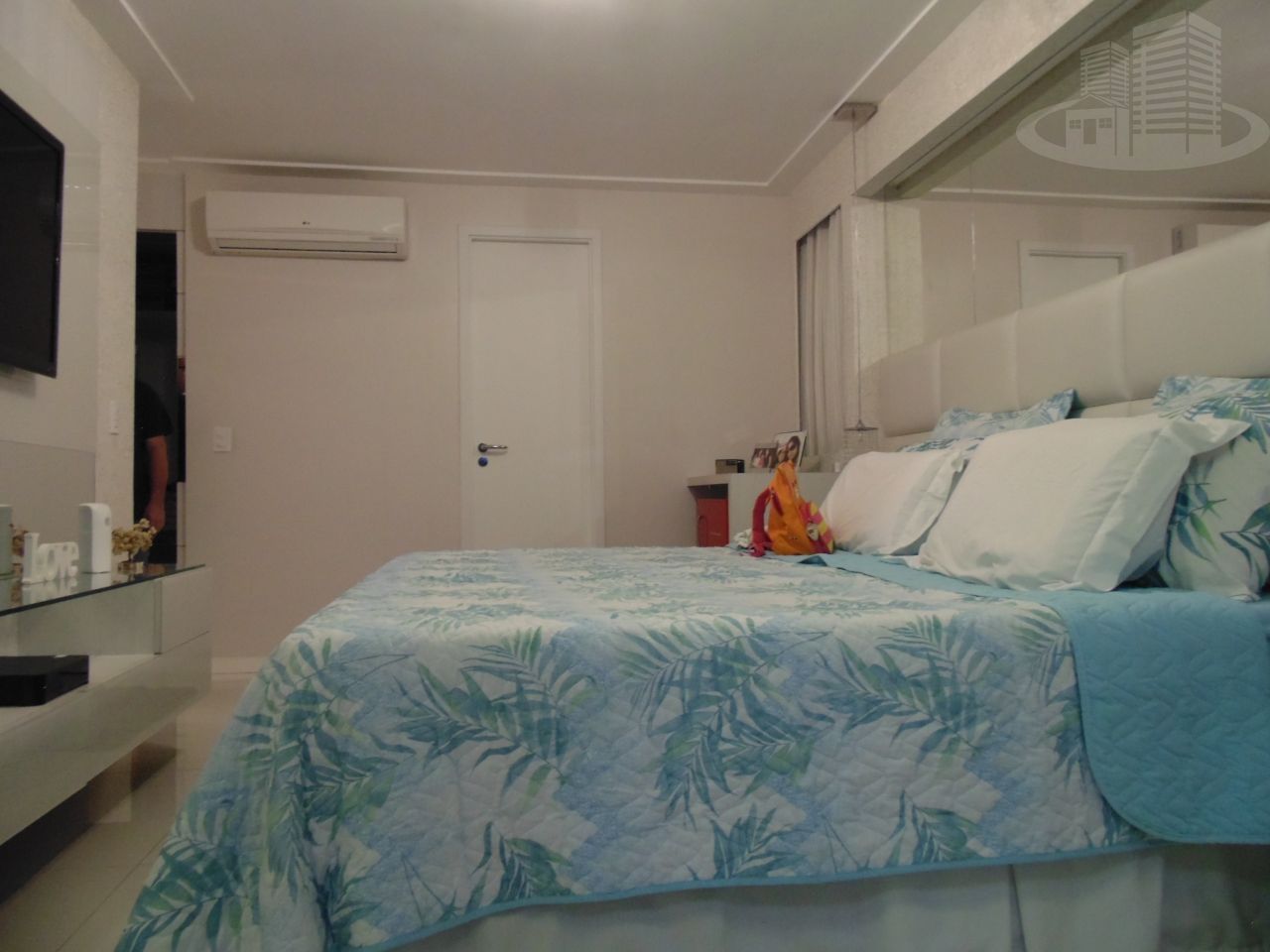 Apartamento à venda com 3 quartos, 259m² - Foto 17