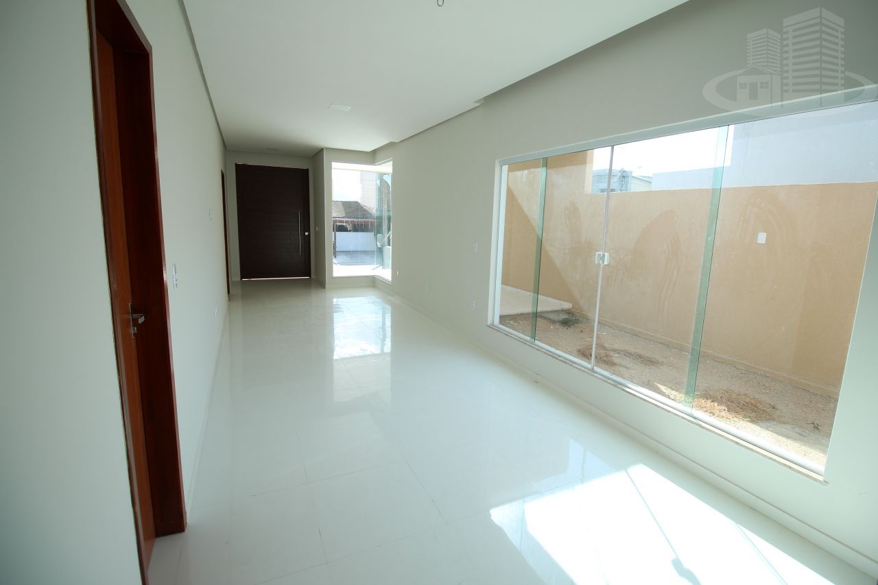 Casa de Condomínio à venda com 3 quartos, 116m² - Foto 2