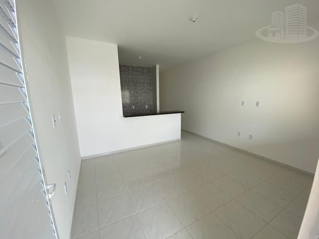 Casa à venda com 2 quartos, 88m² - Foto 5