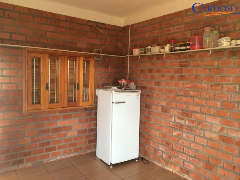 Casa à venda com 2 quartos, 50m² - Foto 5