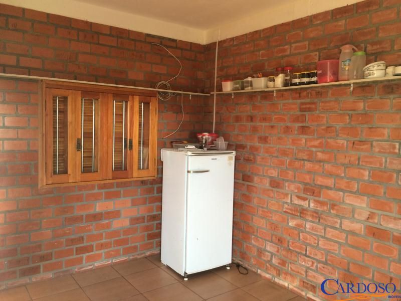 Casa à venda com 2 quartos, 50m² - Foto 5