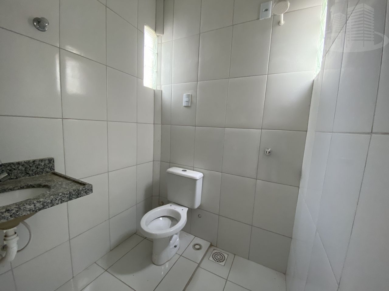 Casa à venda com 3 quartos, 84m² - Foto 12