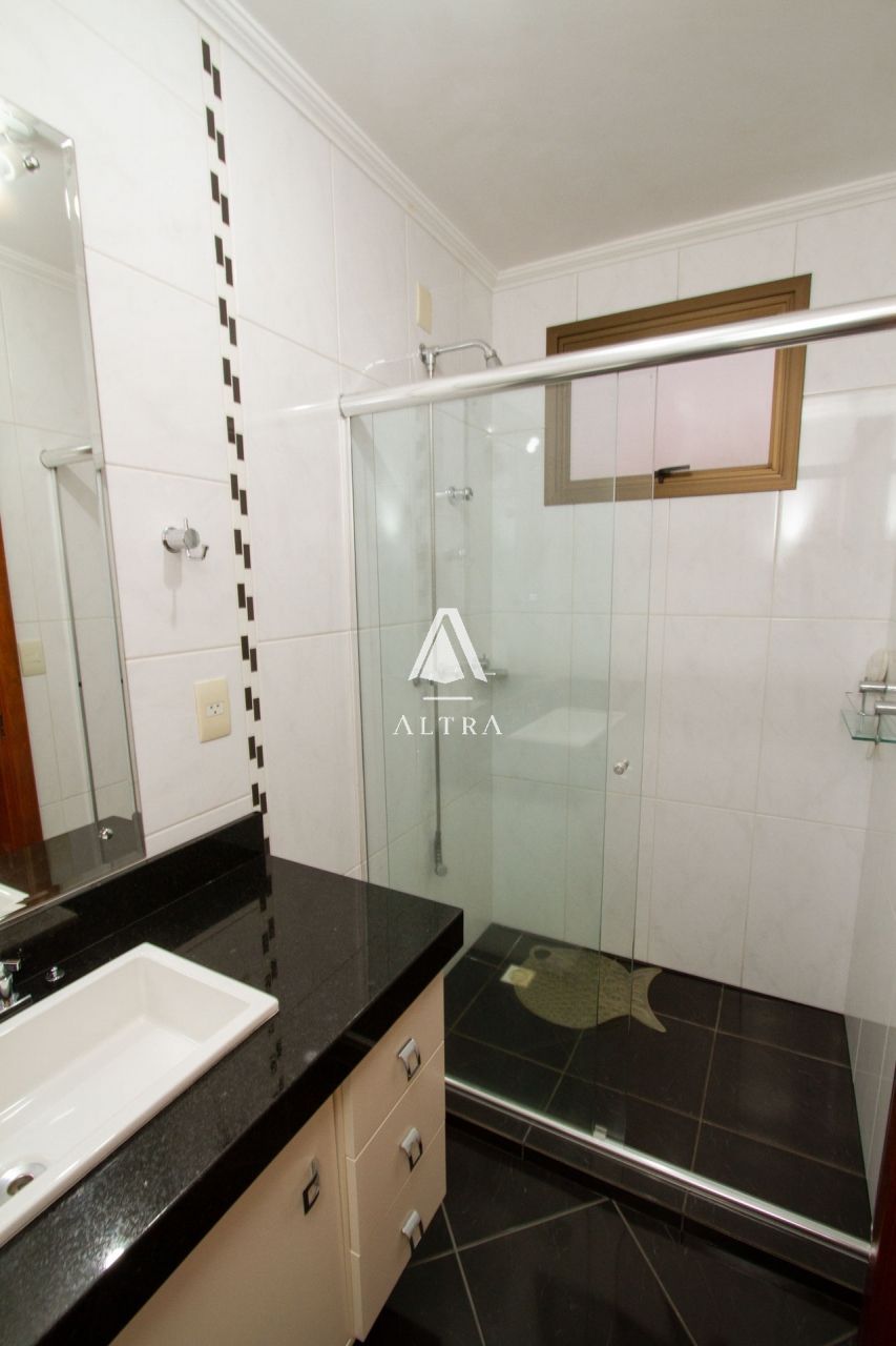 Apartamento à venda com 3 quartos, 140m² - Foto 13