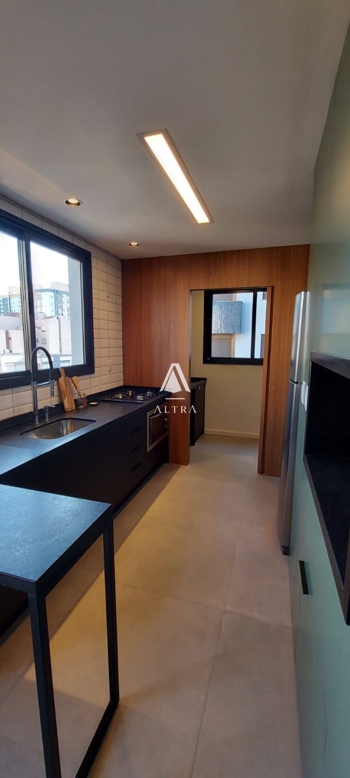 Apartamento à venda com 2 quartos, 67m² - Foto 17