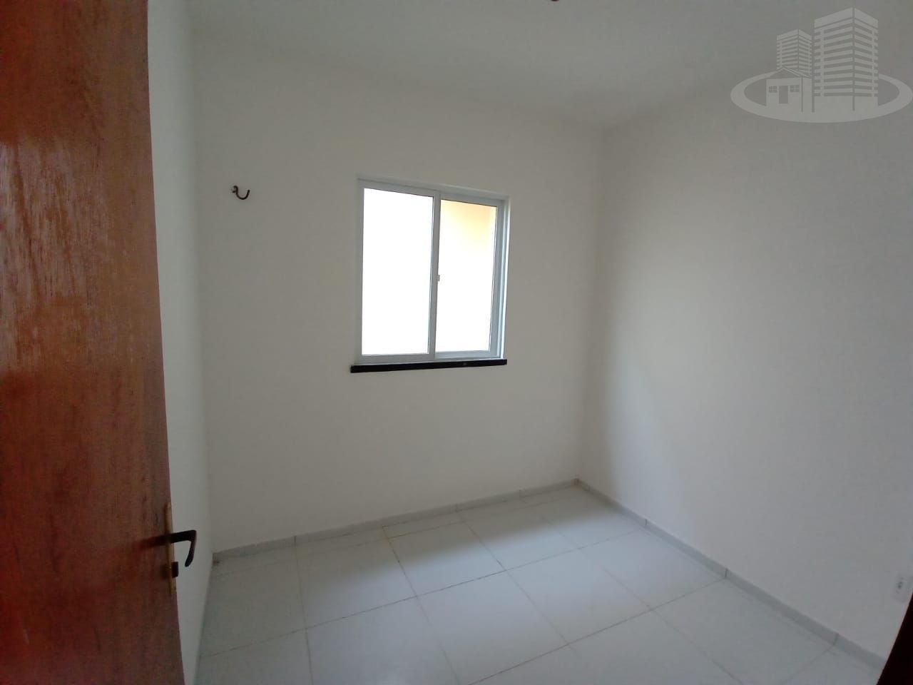 Casa à venda com 3 quartos, 82m² - Foto 9