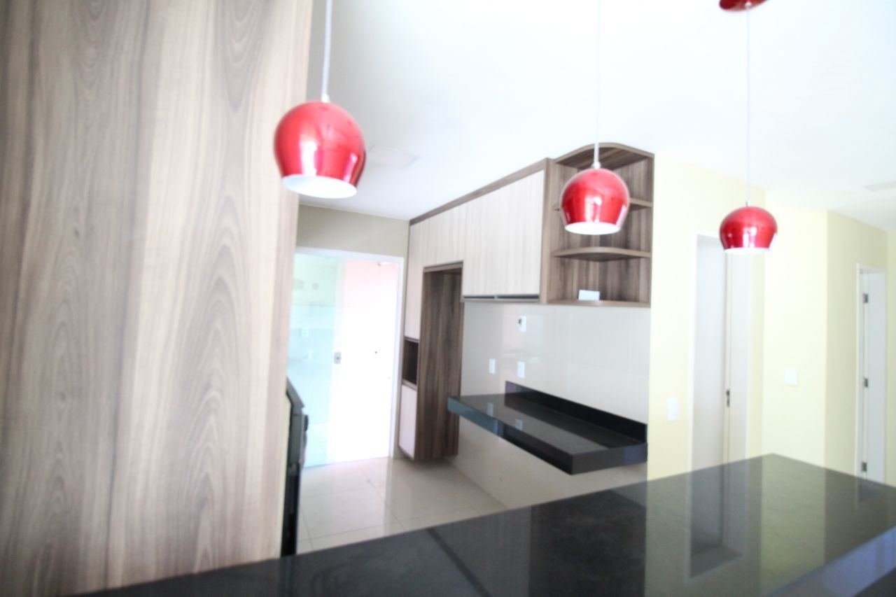 Casa de Condomínio à venda com 3 quartos, 196m² - Foto 5
