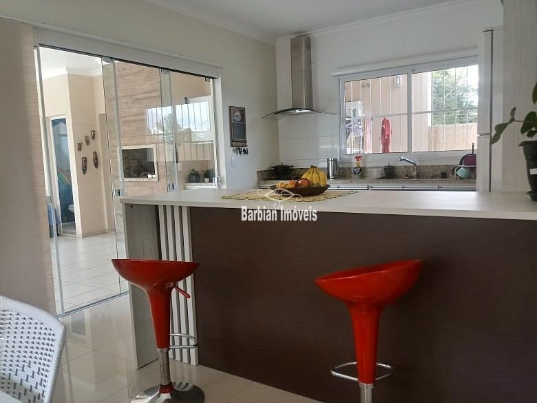 Casa à venda com 3 quartos, 200m² - Foto 17