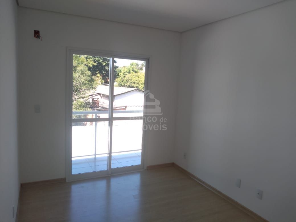 Casa à venda com 3 quartos, 95m² - Foto 13