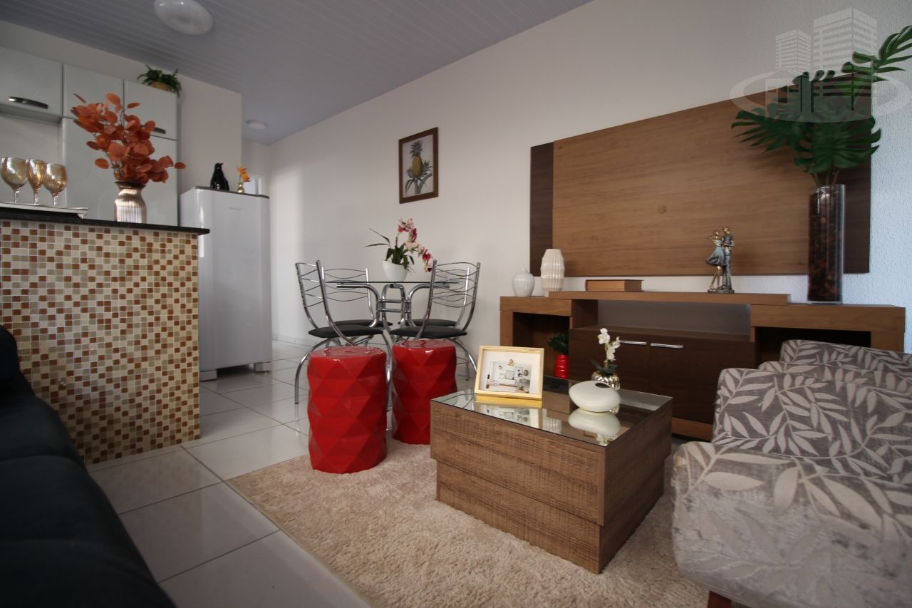 Casa à venda com 2 quartos, 55m² - Foto 6