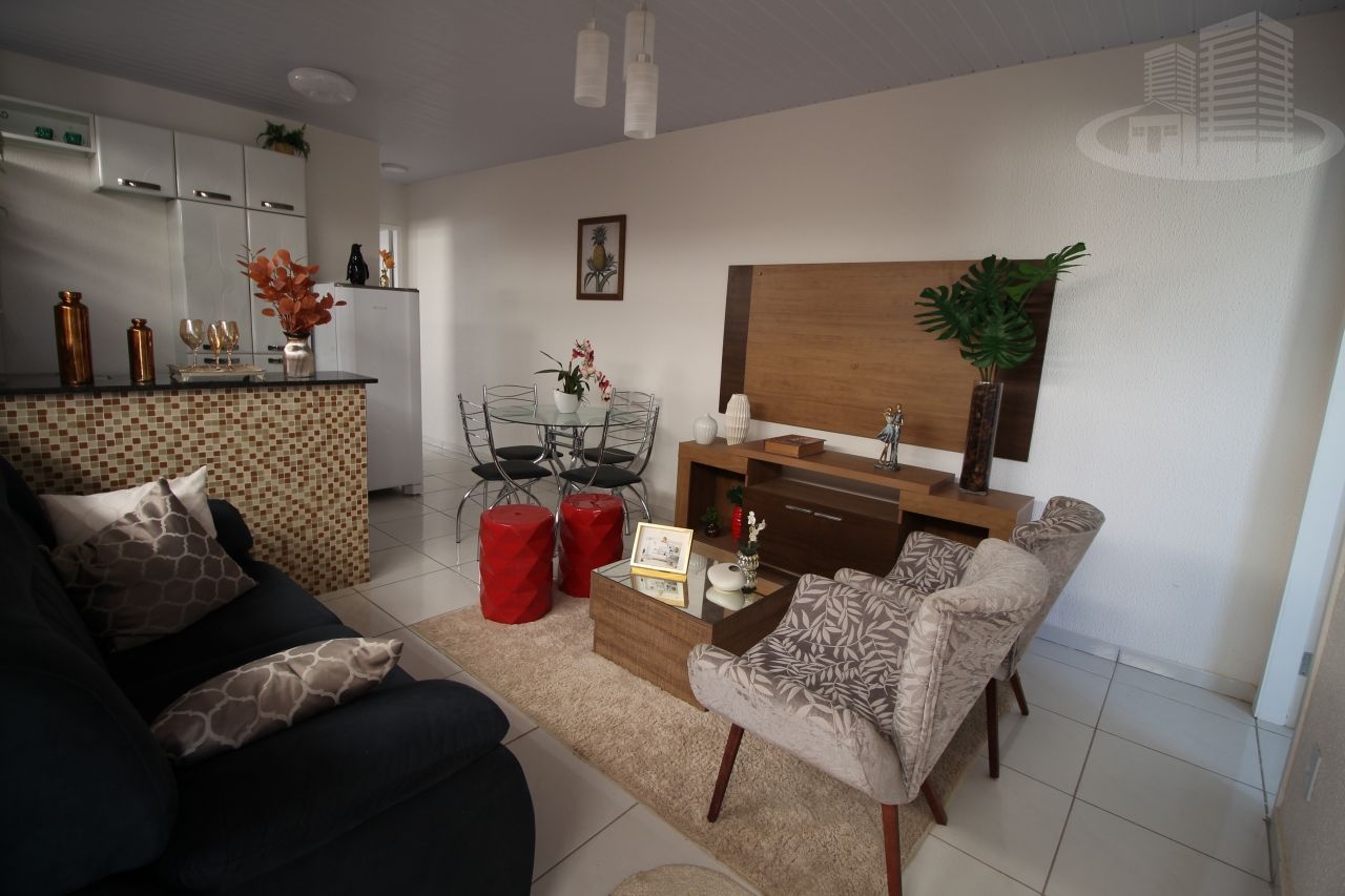 Casa à venda com 2 quartos, 55m² - Foto 3