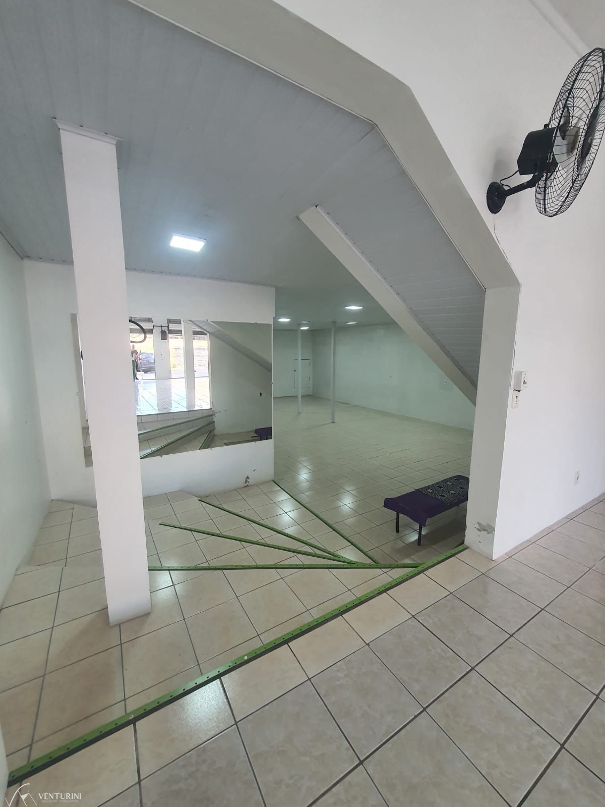 Conjunto Comercial-Sala para alugar com 2 quartos, 175m² - Foto 6