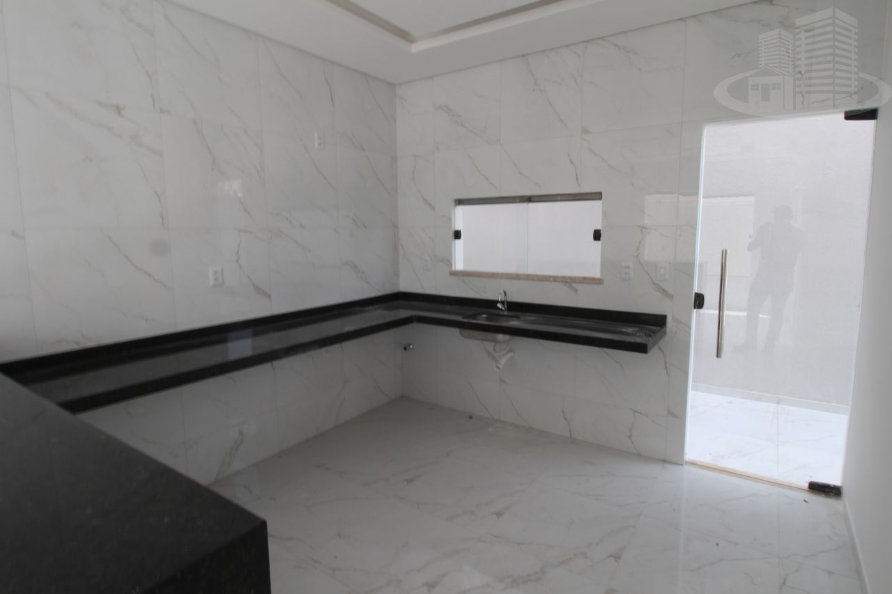 Casa de Condomínio à venda com 4 quartos, 210m² - Foto 5