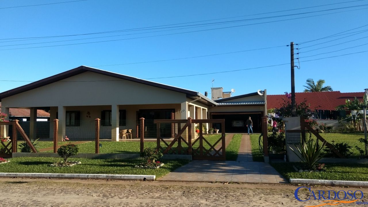 Casa  venda  no Praia Paraso - Torres, RS. Imveis