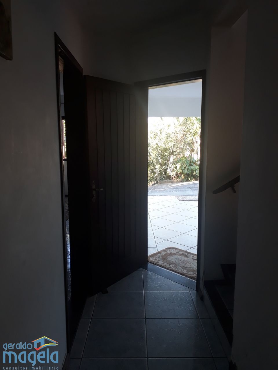 Casa à venda com 3 quartos, 176m² - Foto 8