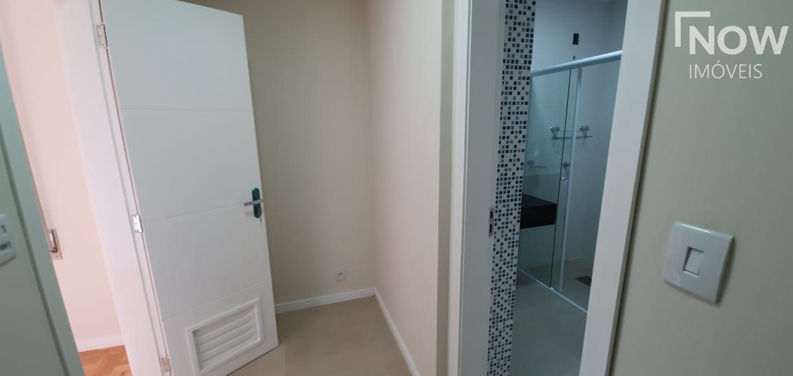 Apartamento à venda com 3 quartos, 143m² - Foto 28